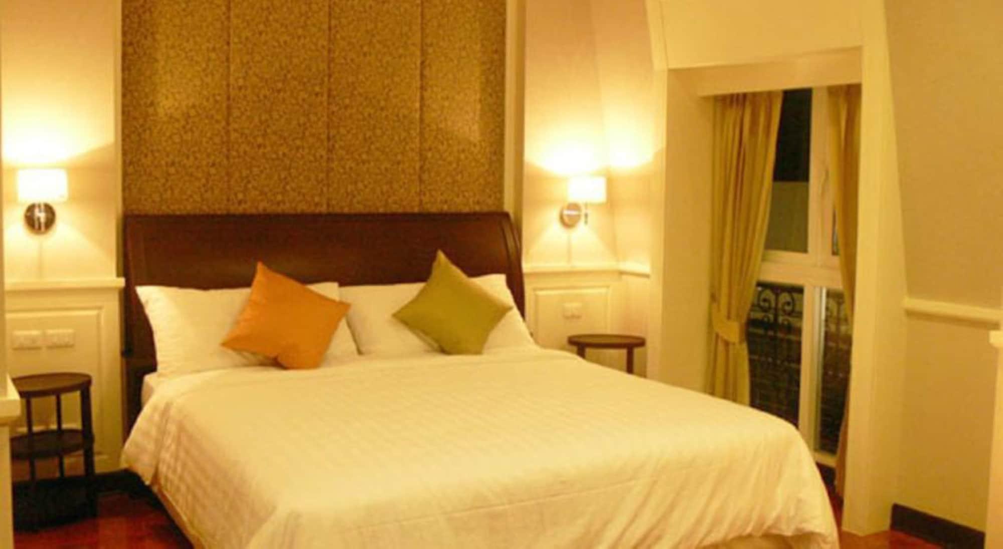 Aurum The River Place Bangkok Extérieur photo