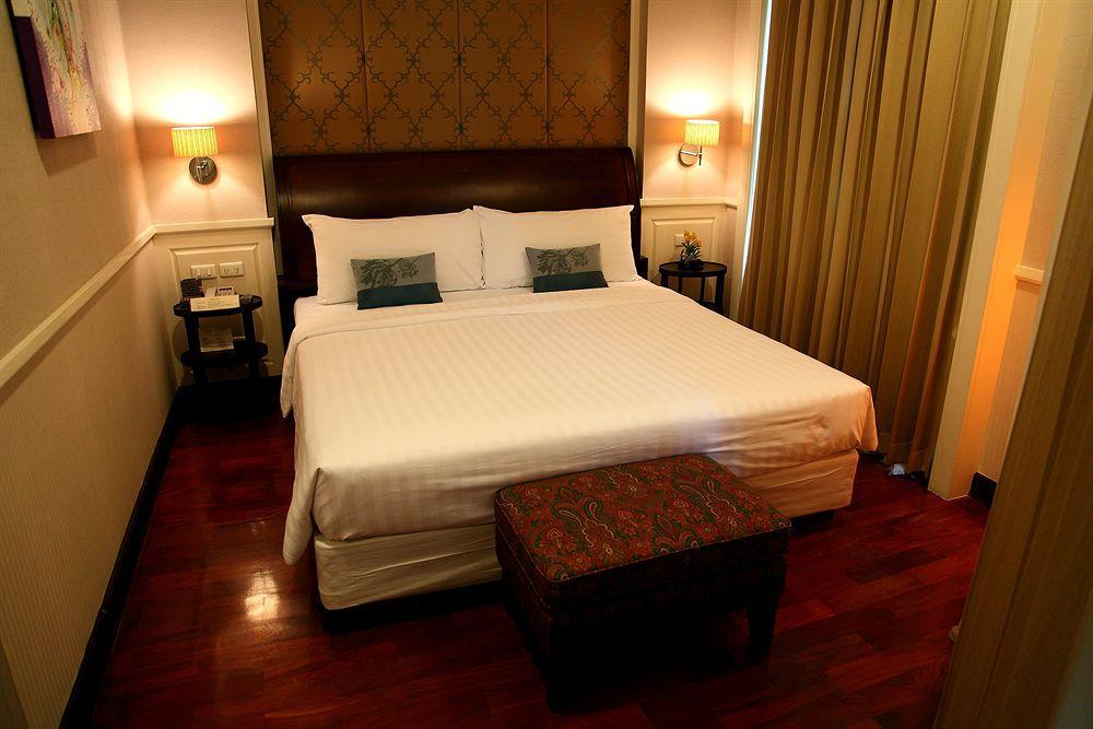 Aurum The River Place Bangkok Extérieur photo