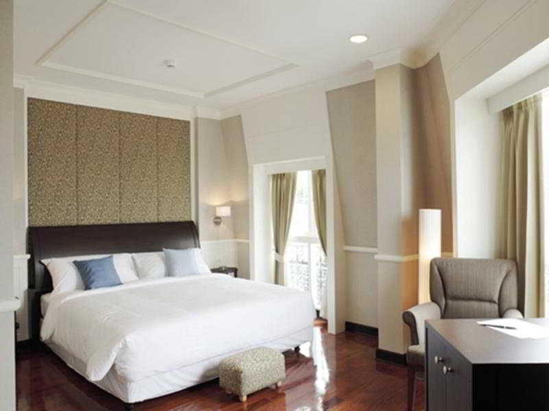 Aurum The River Place Bangkok Extérieur photo