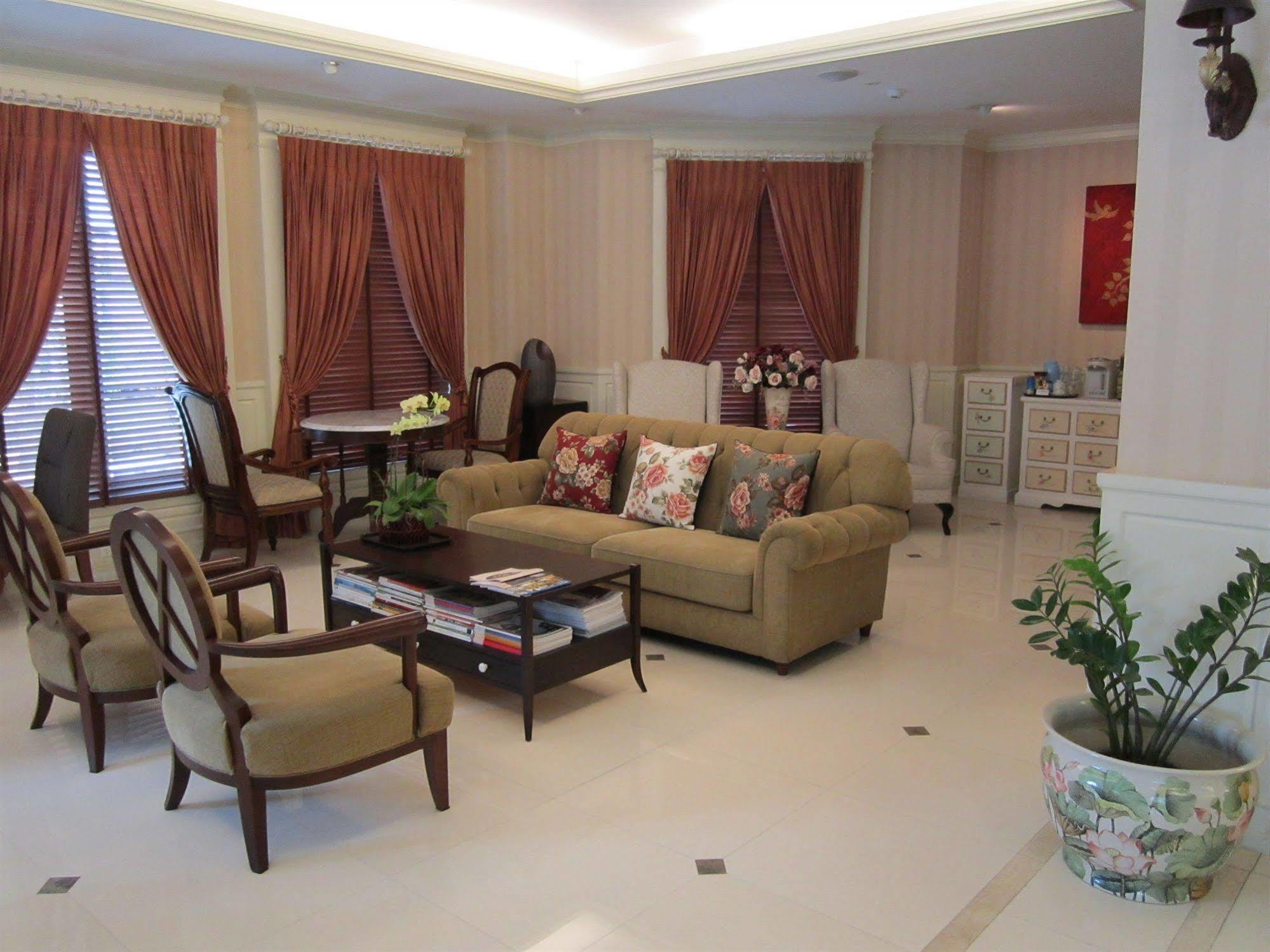 Aurum The River Place Bangkok Extérieur photo